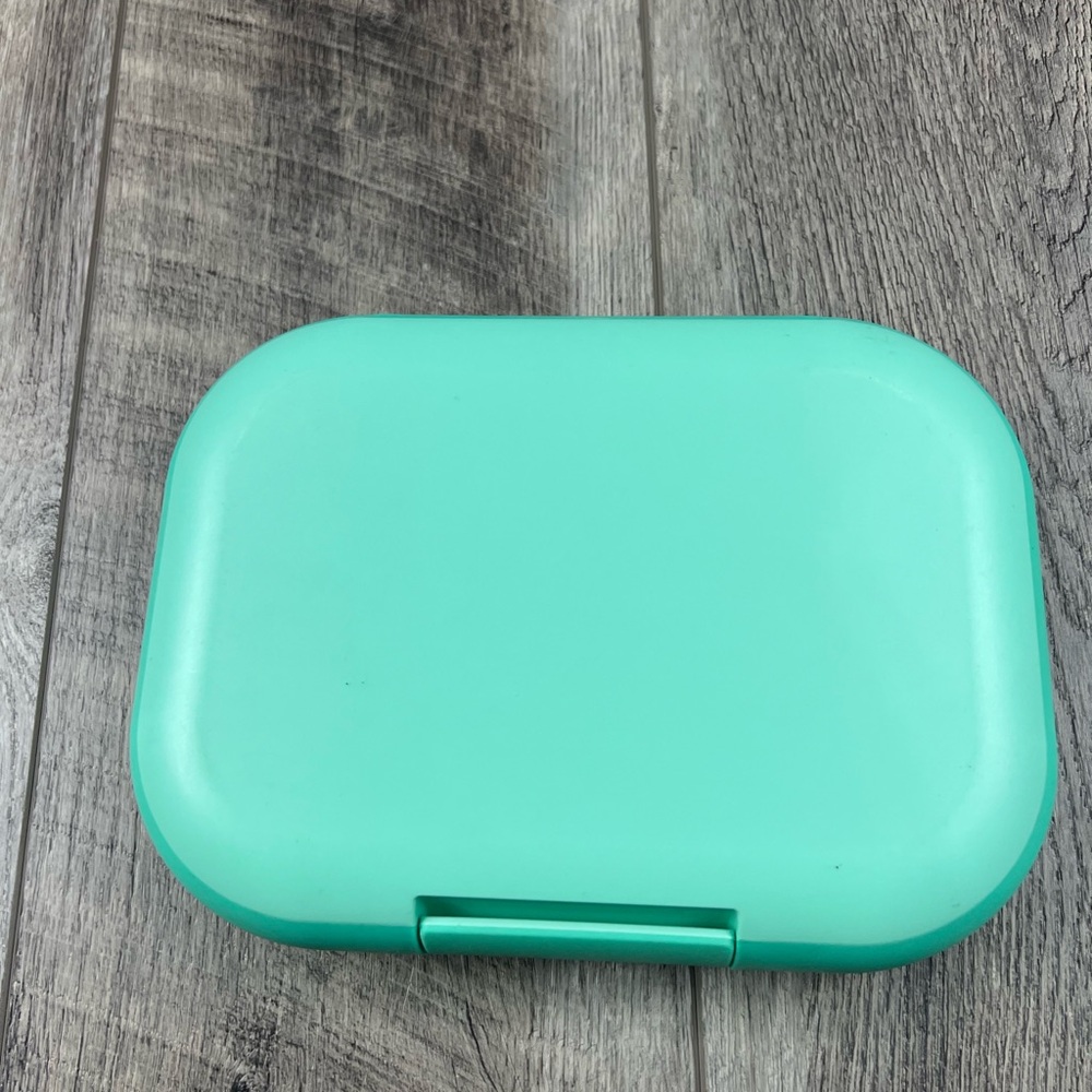 Bentgo Kids Teal Lunch Box - Picture 7 of 14